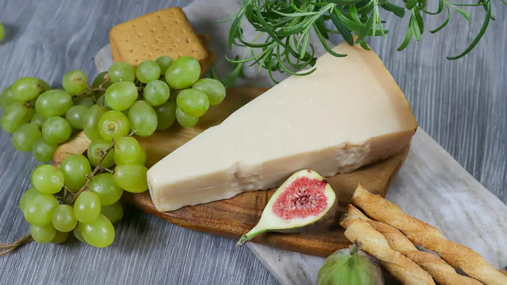 Parmesanost 400 gram